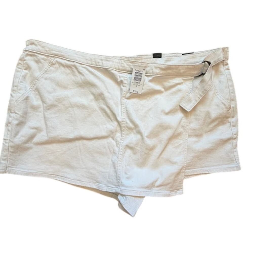 Torrid White Mid Rise Vintage Stretch Pleated Denim Skort Plus‎ Sz 28 NWT $60